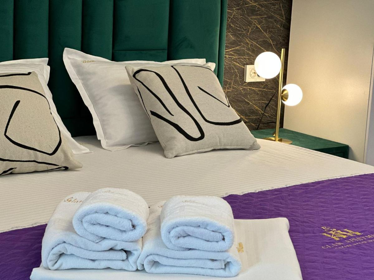 Lazar Towers Studios & Apartments Near Palas ยาช ภายนอก รูปภาพ