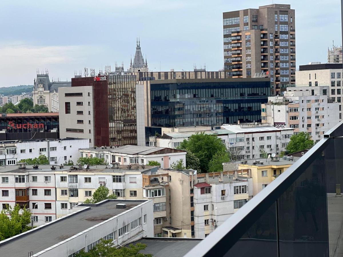 Lazar Towers Studios & Apartments Near Palas ยาช ภายนอก รูปภาพ