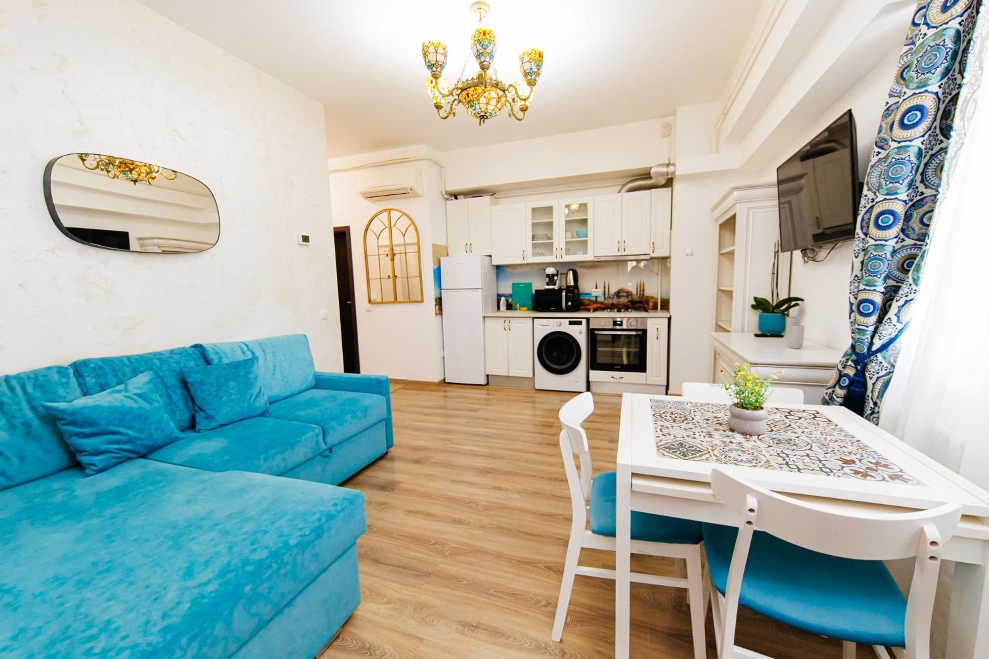 Lazar Towers Studios & Apartments Near Palas ยาช ภายนอก รูปภาพ