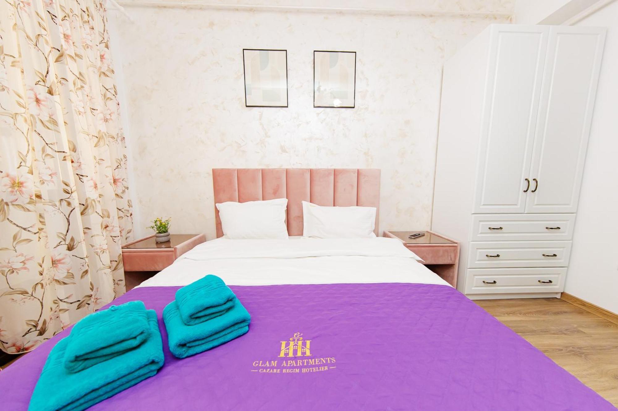 Lazar Towers Studios & Apartments Near Palas ยาช ภายนอก รูปภาพ
