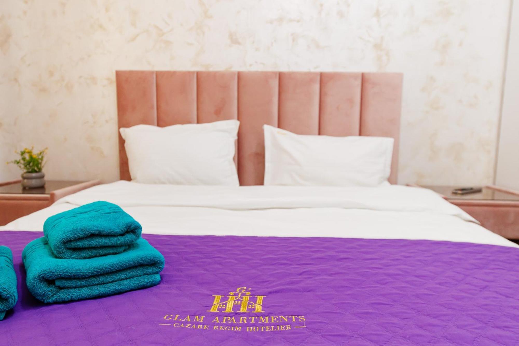 Lazar Towers Studios & Apartments Near Palas ยาช ภายนอก รูปภาพ